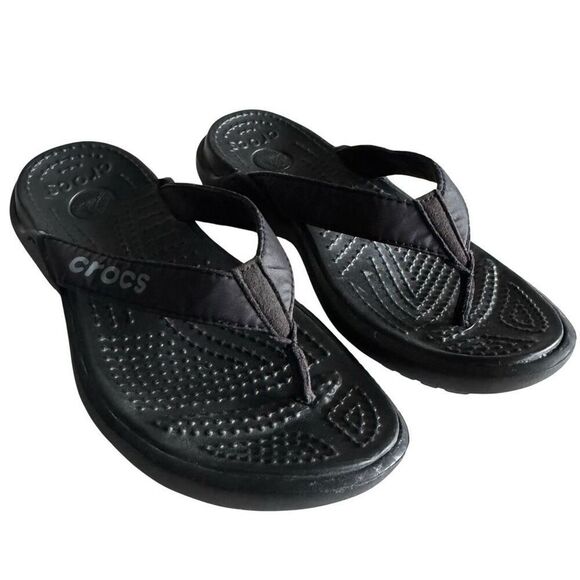 Crocs Black Flip Flops Youth Size 4 - Picture 2 of 11
